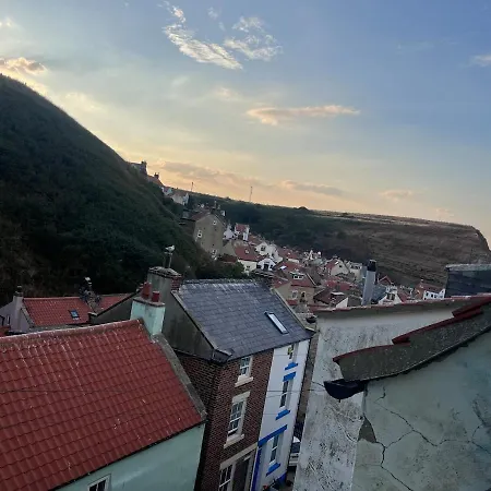 Foretop Cottage, * Staithes